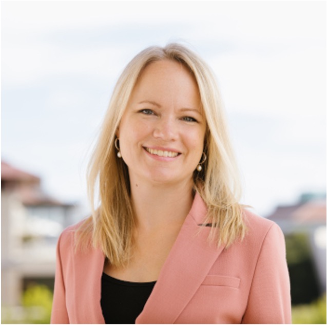 Emma Lundberg headshot